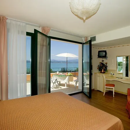 La Rondine 3*